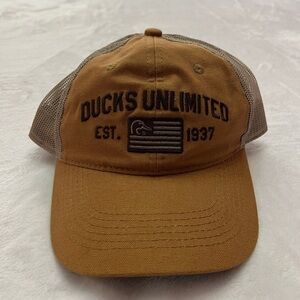 NWOT Ducks Unlimited Tan Mesh Cap
